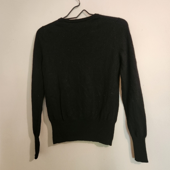 Luxury Maison Chase Museum Inspiration Black Cashmere Sweater Mini‎ Pearl, Large - Picture 3 of 7